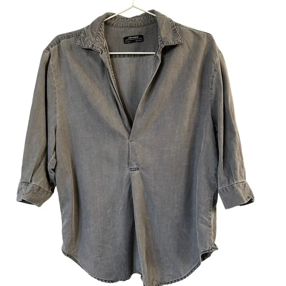 Zara Washed Charcoal Gray V-Neck Button-Tab Blouse - Picture 4 of 13